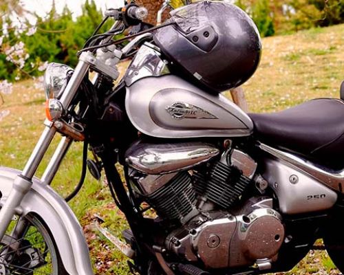 4 escapadas para disfrutar de la primavera en moto